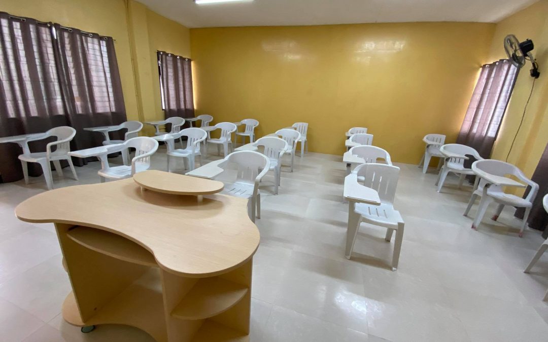 CNU Medellin opens a foreign language classroom